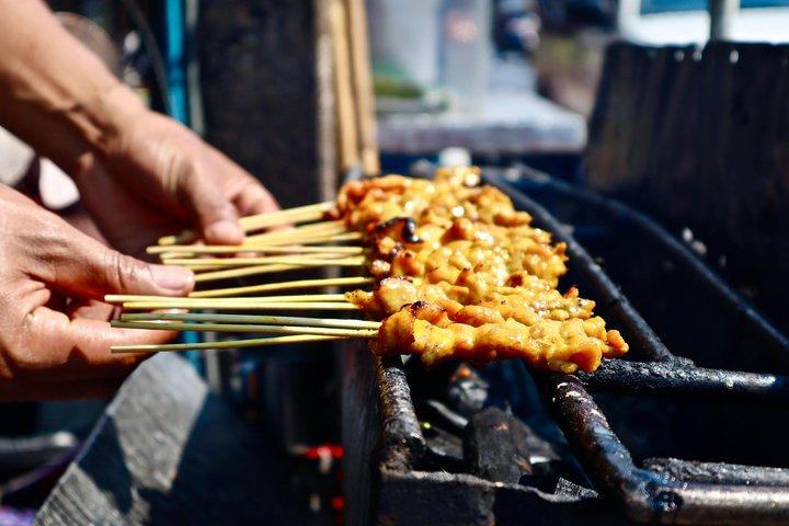Tour de comida guiada mais autêntica de Banguecoque com 10 + degustações