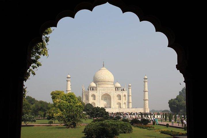 Private Same Day Trip naar Taj Mahal met Sunrise & Agra Day Tour vanuit New Delhi