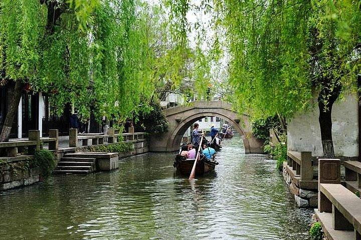 Tongli og Zhouzhuang Water Town privat dagstur fra Suzhou