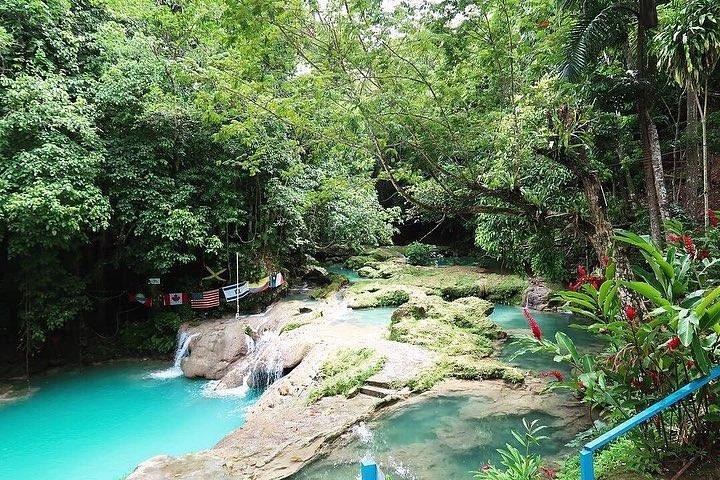 Blue Hole en Bamboe Rafting