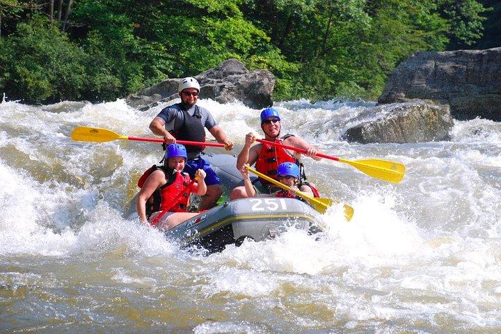 White Water Rafting a Kitulgala