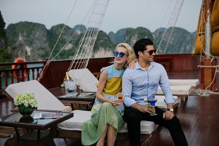 Heritage Cruises 3 Tage und 2 Nächte besuchen Sie die Halong Bay und fahren von der Altstadt von Hanoi ab
