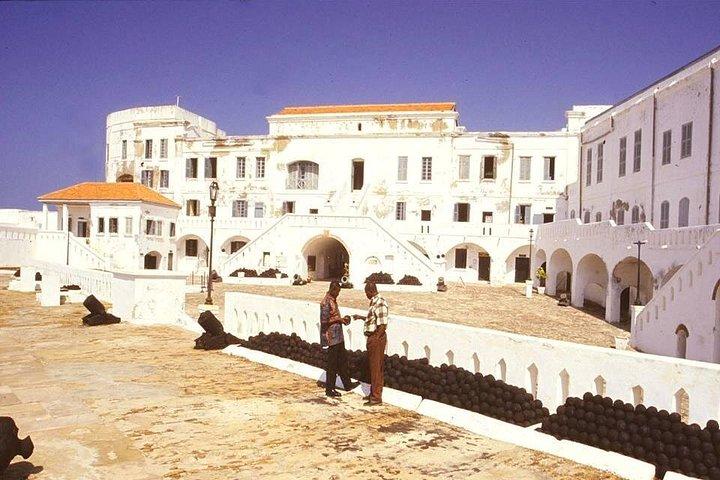 Forts Amsterdam, Williams & Cape Coast Castle Tour