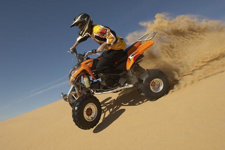 Quad guided tour met gids door de woestijn