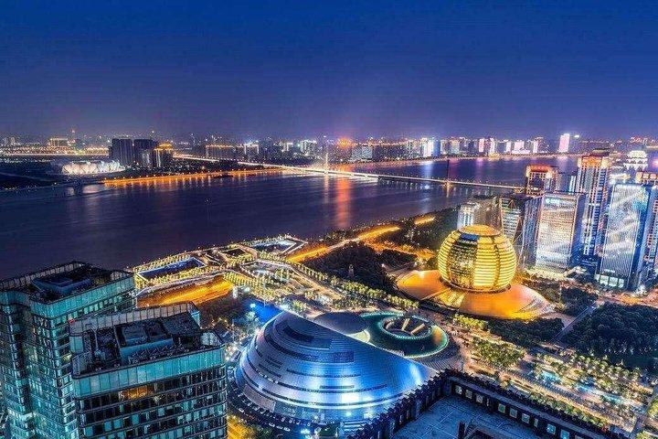 Hangzhou Privat Transfer: By Hoteller til Togstation