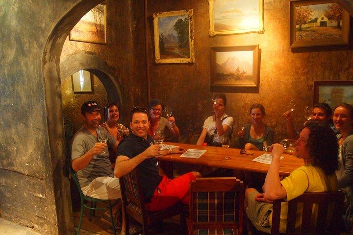 Excursão Diária de Vinhos para Grupos Pequenos