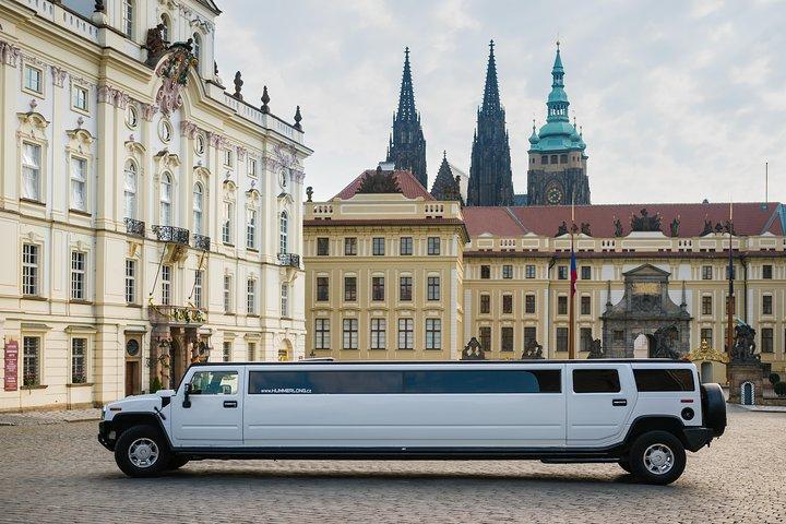 1 uur Praagse feest Hummer Limousine-rit