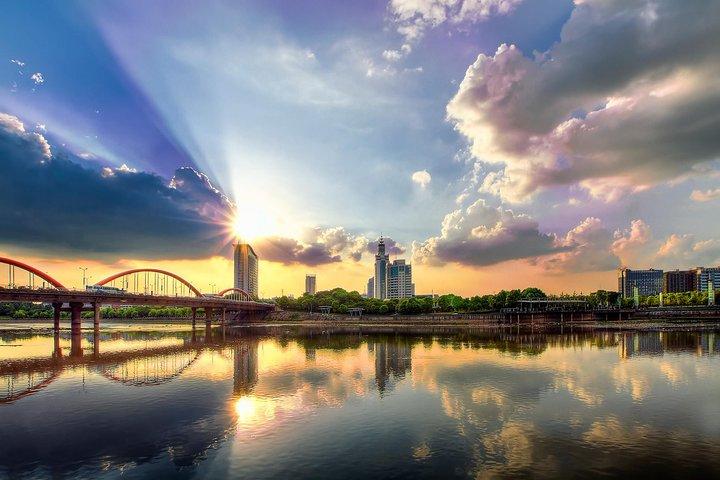 Private Day Trip a Yiwu International Trade City da Hangzhou con Bullet Train
