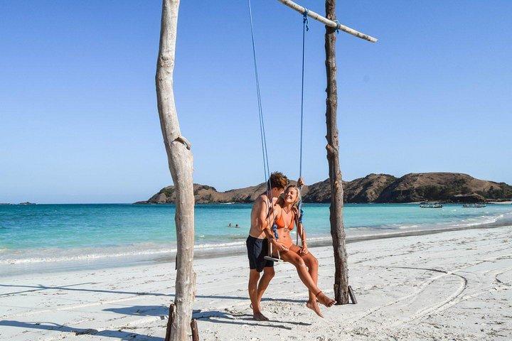 Lombok Sasak Culture & Relaxing Beach Day Tour
