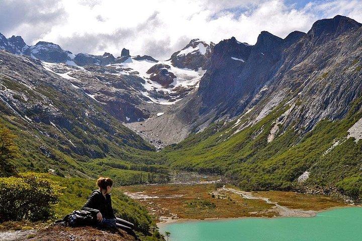 Laguna Esmeralda Trekking Adventure with Lunch