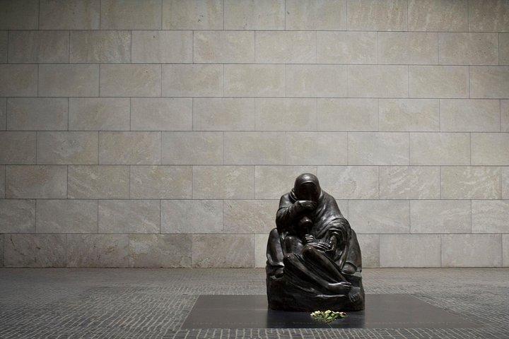 ベルリンを探索する : すべてのアイコニックな名所＆隠れた名所を見る