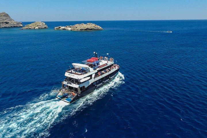 Lindos Full Day Bådtur med svømning