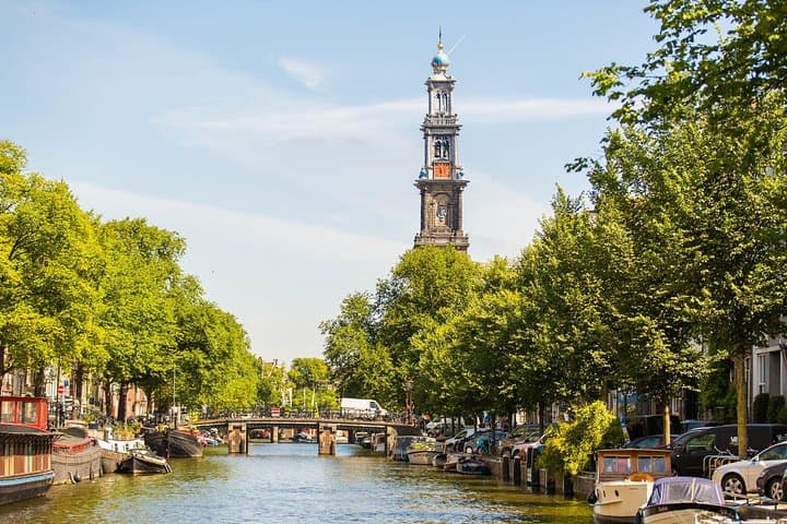 Amsterdam City Center Canal Cruise with Audio Guide