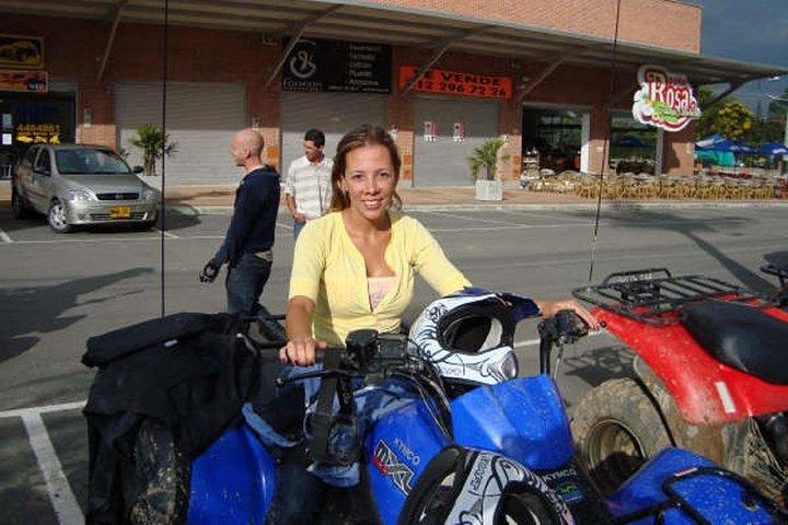Aventure en VTT avec transport incluant Medellin City et Food Tour