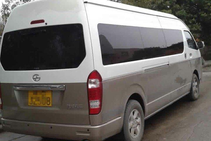 桂林から鳳凰へのプライベートトランスファーとChengyang Dong Villageで下車