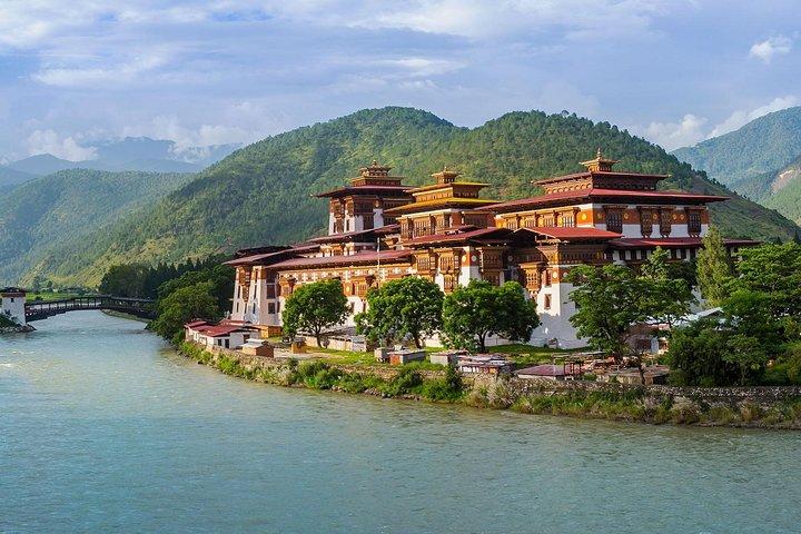 Bután 3 Noches 4 Días : Thimphu, Punakha & Paro con Nido de Tigre