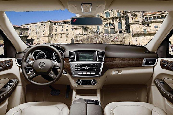 Santiago de Compostela Private Transfer from SCQ Airport to City centre