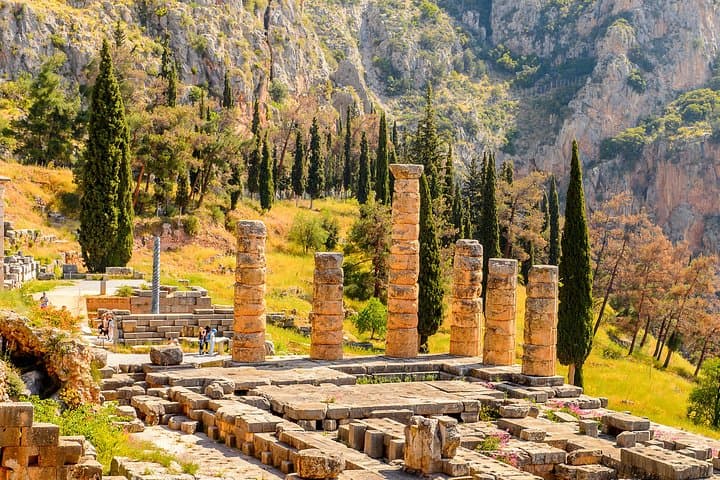 Delphi Day tour for groups from Athens