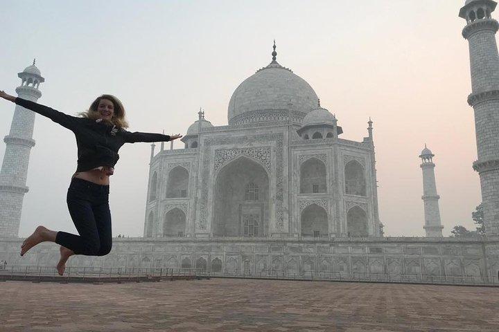 Tour privato: One Day Trip Per Agra da Delhi in auto Visita Taj Mahal e Agra Fort