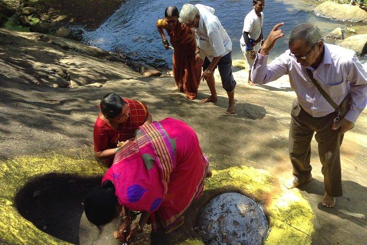 Ganztägiger Ramayana Trail : Seetha Devi Captive Life mit dem Auto oder Van