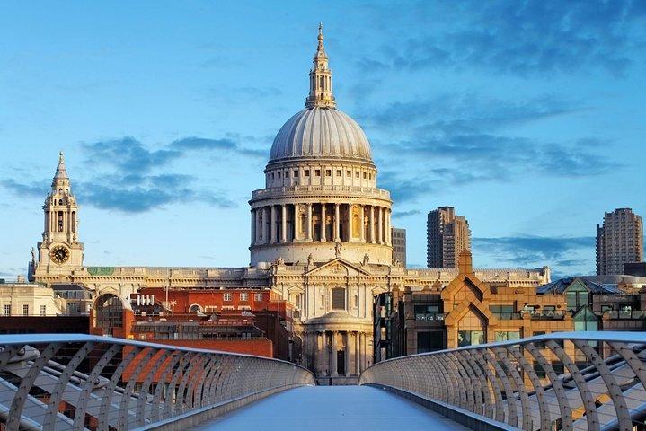 ロンドン観光ツアー：ロンドン塔オプション付きガードチェンジ