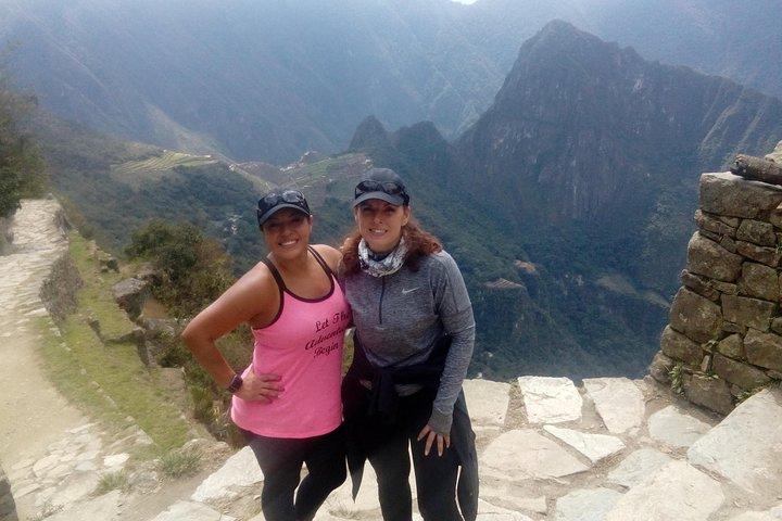 Tour Machu Picchu en Tren Día Completo Desde Cusco