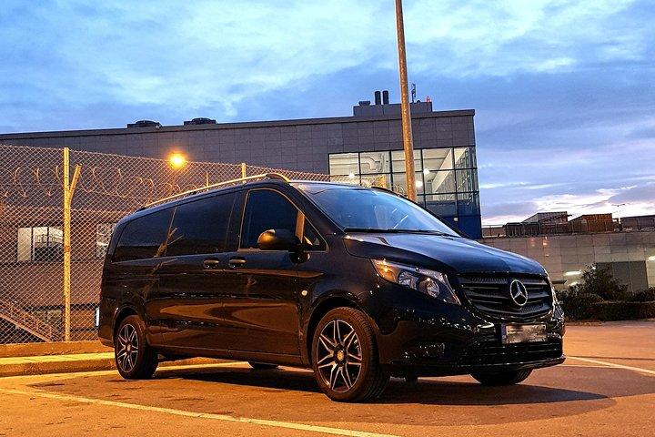 Privater Transfer von/nach Athen City nach/von Piräus