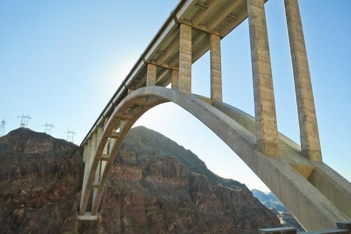 Exclusive: Private Tour of Las Vegas and the Hoover Dam