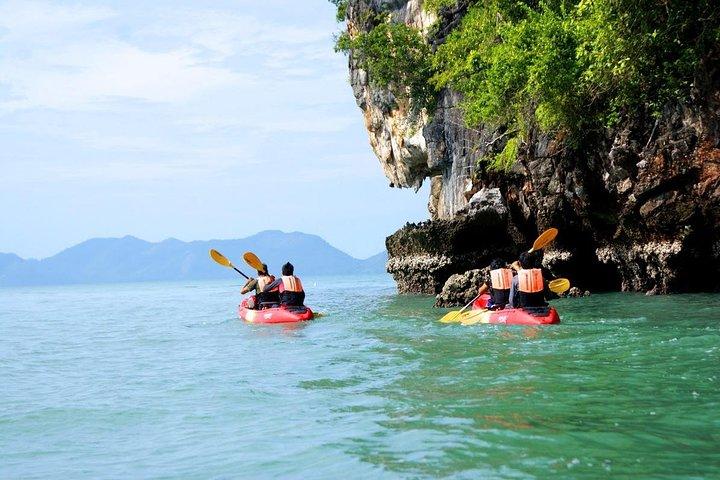 Small-Group Sea Kayaking op Hong Island vanuit Krabi