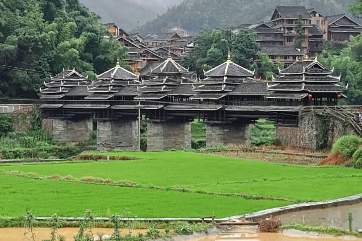 桂林または陽朔からSanjiang Chengyang Dong Villageプライベートデイツアー