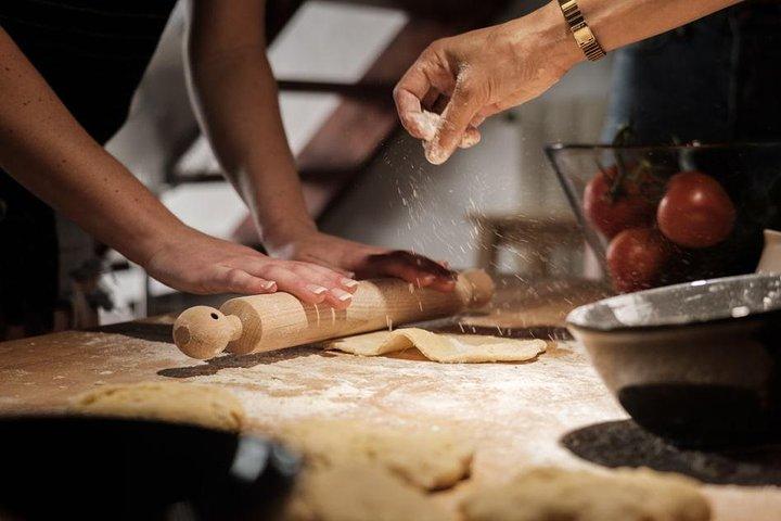Leer hoe u traditionele Toscaanse tagliatelle maakt in Florence