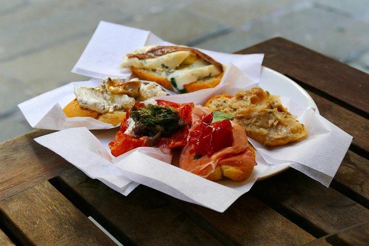 Semi-Private Mercado de Veneza e Cicchetti Food Experience