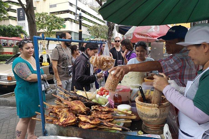 CHOB Bangkok Walking Tour (Talking + Walking + Eating)
