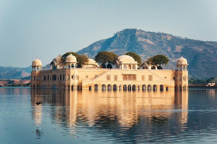 Dagstur Jaipur fra Delhi med bil eller tog – All Inclusive