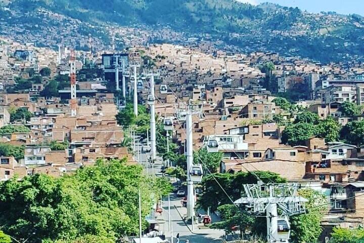 Visite à pied de la ville de Medellin et excursion en téléphérique