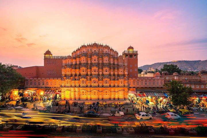 Tour privato della città di Jaipur da Agra in auto