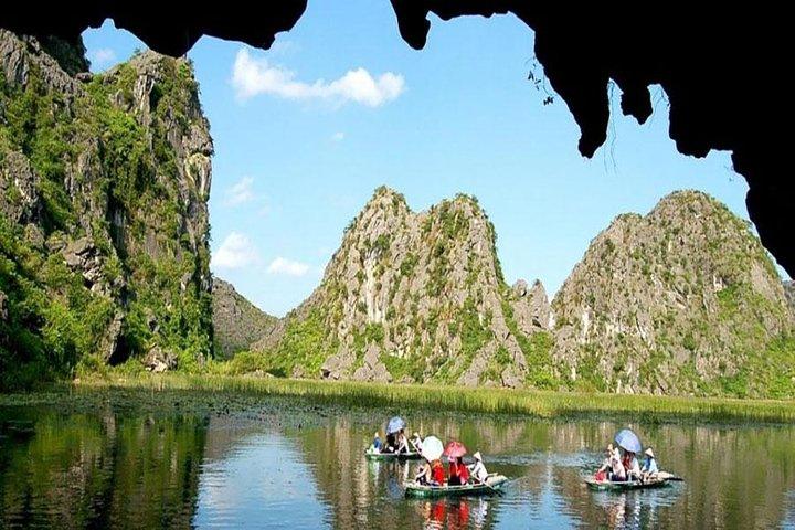 Luxe Hoa Lu - Trang An - Mua Cave 1-daagse tour - per limousine en kleine groep