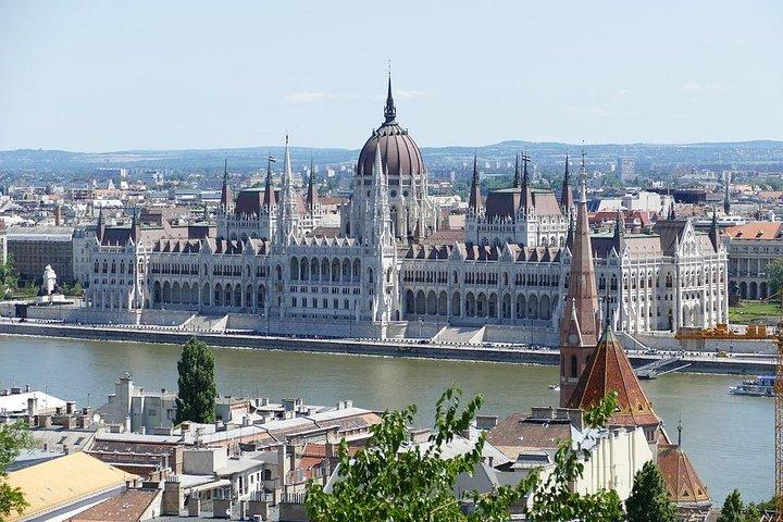 City Tour privado de 4 horas por Budapest con guía privado y recogida en el hotel