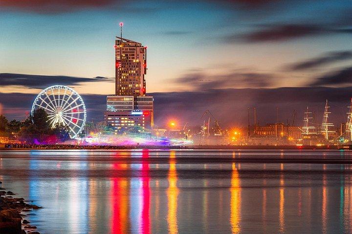 ワルシャワからグダニスクへのプライベートでユニークな市内ツアー