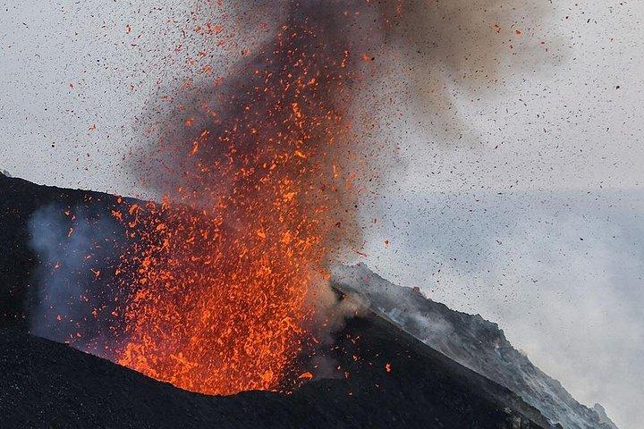 Stromboli: solnedgangsvandring til Sciara del Fuoco - Ashàra