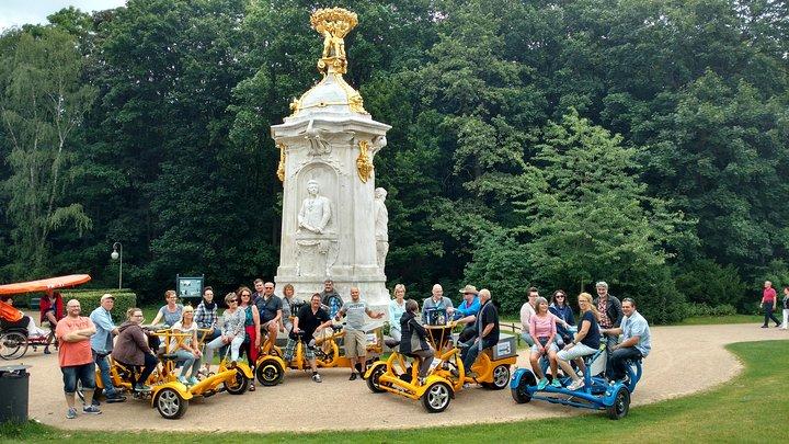 Berlin: Guided Private Sightseeing Tours with Funbikes, Teambikes