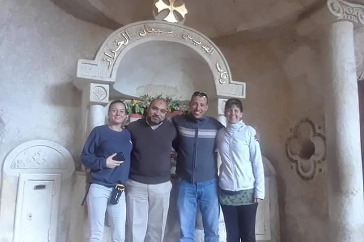 Private Day Tour naar de Piramides van Giza, Sphinx, het Koptisch Cairo en de Sint Simon-kerk in Caïro