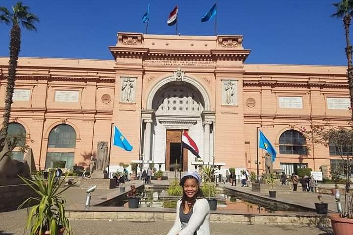 Excursão diurna Breve Pausa no Egito: Pirâmides, Esfinge e Museu Egípcio saindo do Aeroporto do Cairo