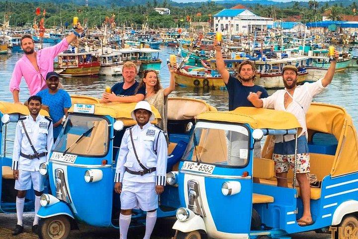 Safari mattutino sulla spiaggia all inclusive di TukTuk da Galle