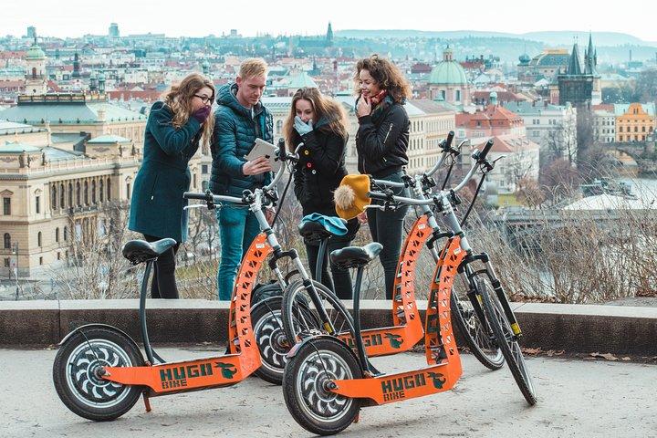 Prague Fat Tire ou Regular Scooter City Tour