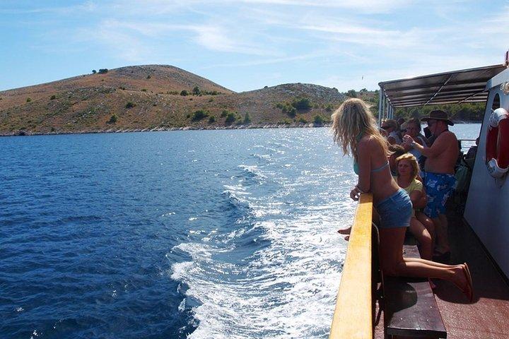 Desde Zadar: excursión de un día al Parque Nacional de Kornati con desayuno y almuerzo