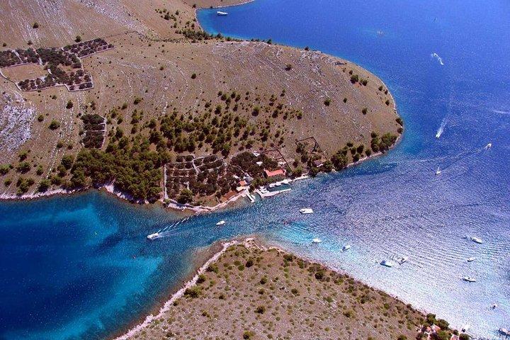 Desde Zadar: excursión de un día al Parque Nacional de Kornati con desayuno y almuerzo