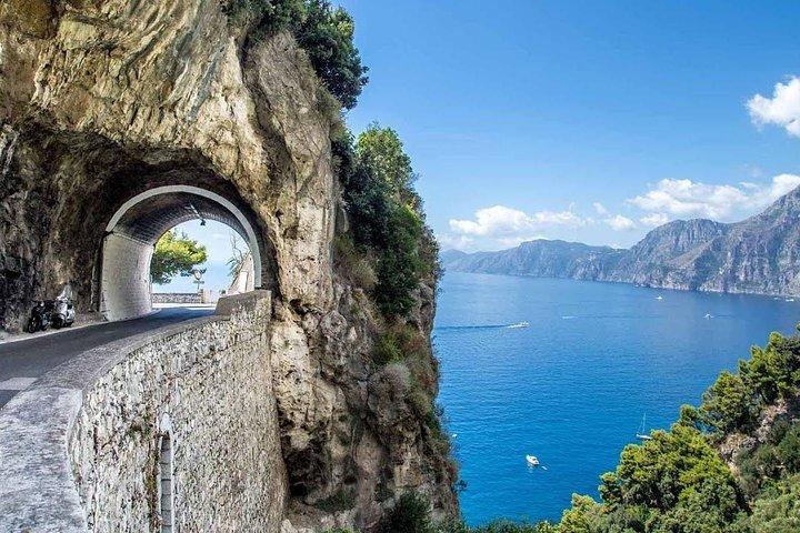 Amalfi, Positano & Ravello pequeno grupo tour de Sorrento