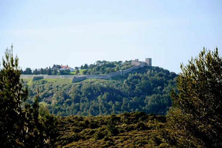 Lisbon´s South Sights & Wine Private Tour