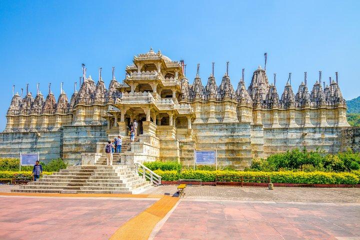 Kumbhalgarh en Ranakpur: privé dagtrip vanuit Udaipur